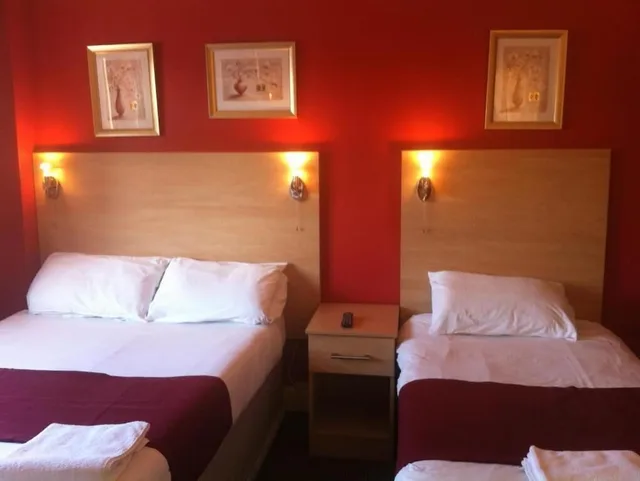 Standard, Triple, 1 Double and 1 Single Bed, City Inn Express 1/1