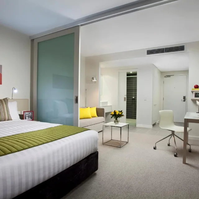Deluxe, Studio, Apartment, King Bed, Citadines on Bourke Melbourne 2/5