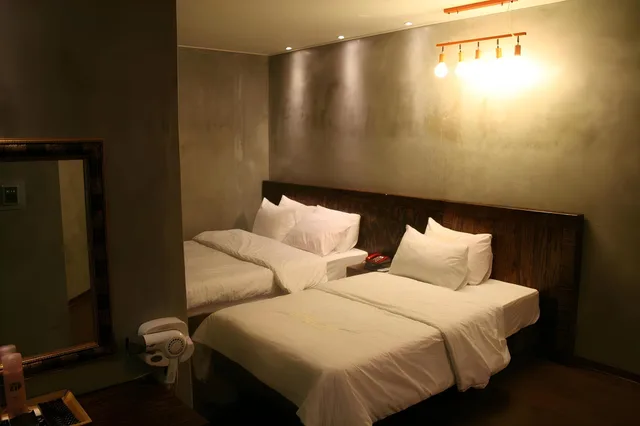 Deluxe, 2 Beds, Zip Hotel 1/1