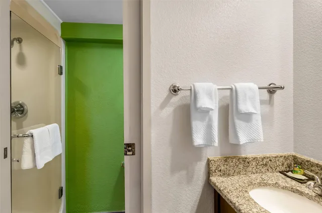 غرفة بسرير كينج، Sleep Inn Beaver- Beckley 4/4