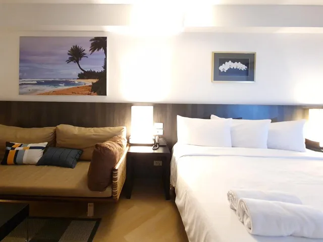 استوديو بسرير كينج مع أريكة، Sathorn Terrace Apartment 3/9