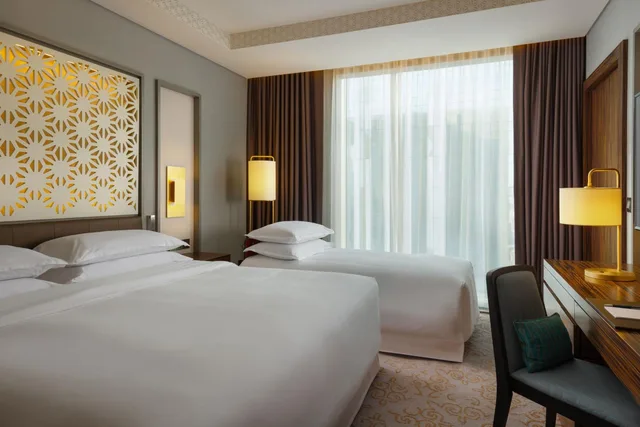 Guest Room, Deluxe, King Bed, Sheraton Astana Hotel 6/8