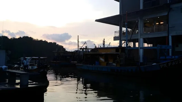 غرفة عائلية بإطلالة على البحر، The Happy 8 Retreat At Kuala Sepetang 2/2