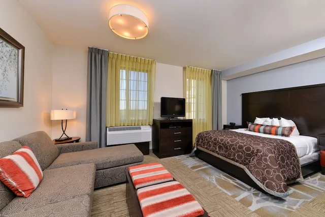 جناح استوديو بسرير كوين بمطبخ لذوي الإعاقة، Staybridge Suites San Antonio - Stone Oak 3/4