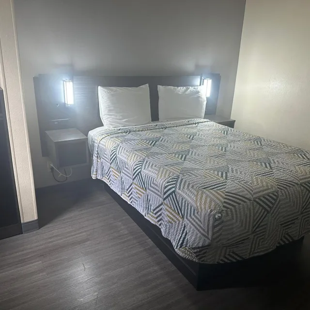 غرفة بسرير كوين لذوي الإعاقة، Motel6 Anderson, IN - Indianapolis 5/10