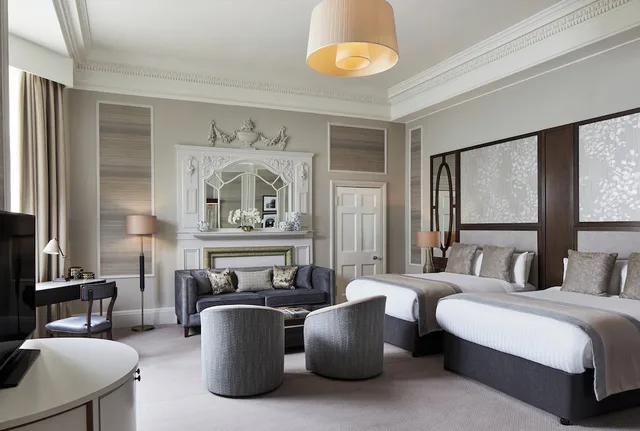 جناح جونيور بسرير كينج، The Midland - Manchester 1/4