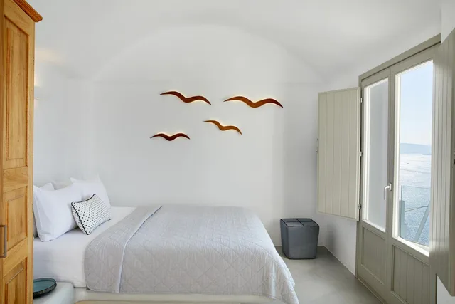 Honeymoon, Suite, Caldera View, Outdoor Jetted Tub, La Perla Villas And Suites Adults Only 3/10