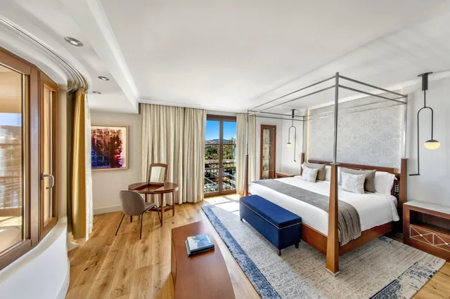 جناح بسرير كينج، St Regis Mardavall Mallorca Resort 2/4