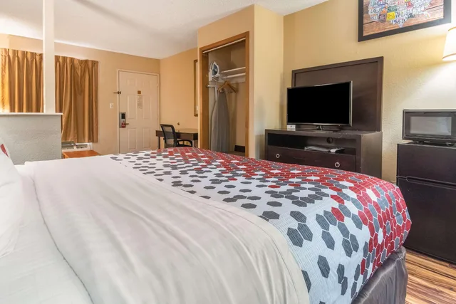 غرفة بسرير مزدوج، Econo Lodge Hillsboro I-35 1/2