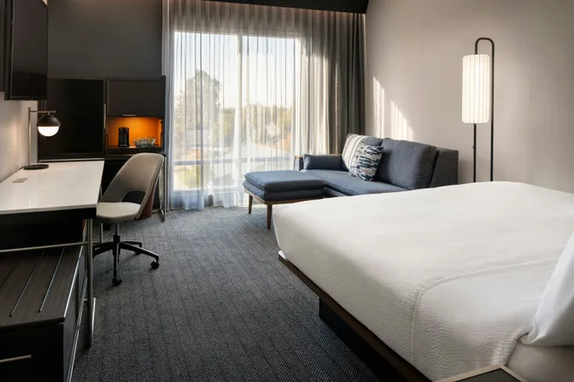 غرفة، Courtyard by Marriott Cleveland TN 4/8