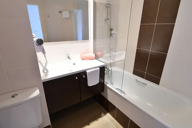 استوديو كومفورت بسريرين منفصلين مع أريكة، Appart-Hotel Mer & Golf City Bordeaux Bruges 4/4