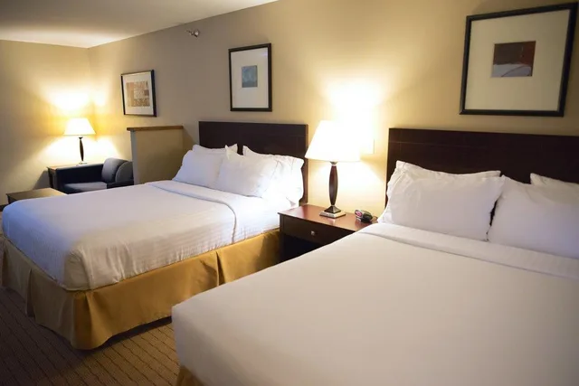 غرفة بسريرين كوين لذوي الإعاقة، Holiday Inn Express Devils Lake 9/10