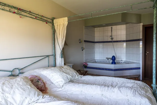 جناح بإطلالة على البحيرة، HOTEL KRIUNES 4/9