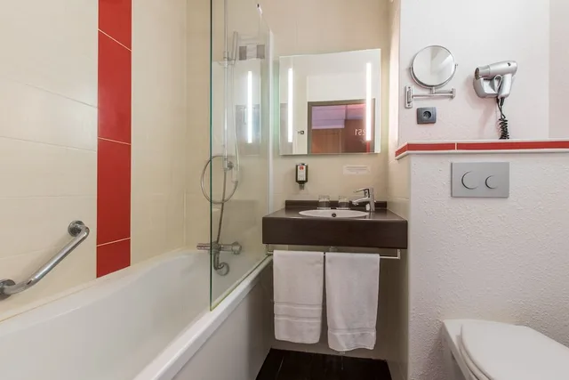 غرفة كلاسيكية بسرير كوين، SOLENCA HOTEL 3/3
