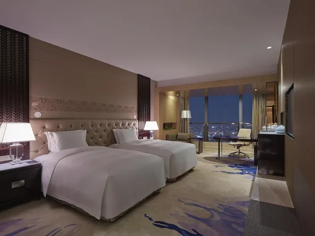 Room, Twin Beds, Ocean View, Hilton Haikou Residences 2/11