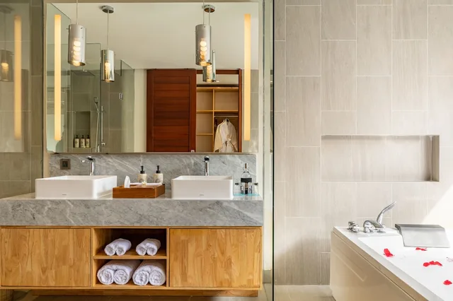 غرفة ملكية بسرير كينج بجاكوزي، Theanna Eco Villa And Spa 3/4
