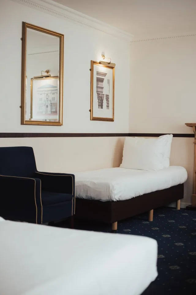 غرفة ديلوكس ثلاثية، Hotel de Doelen 1/5