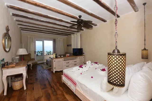 غرفة سوبيريور بسرير مزدوج بإطلالة على البحر، Unique Hotel Fethiye 1/2