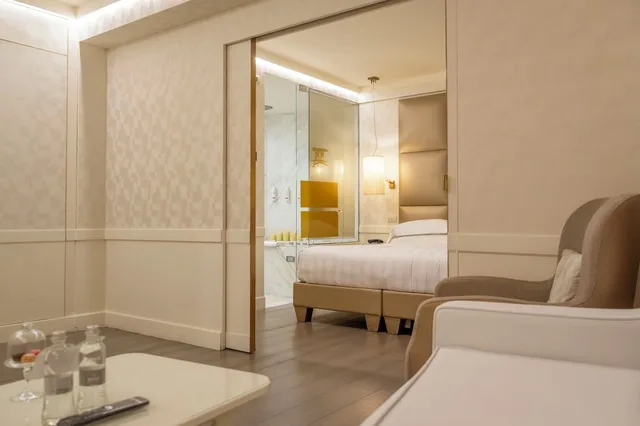 استوديو بسرير كينج في الطابق الأرضي، Ponte Vecchio Suites & Spa 3/6