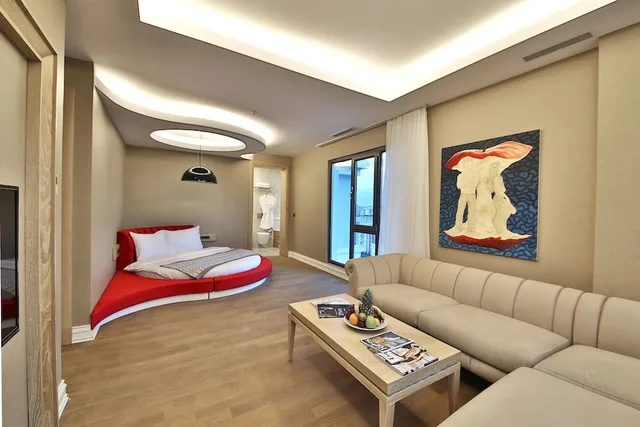 Suite, King Bed, Bof Hotels Ceo Suites 3/8