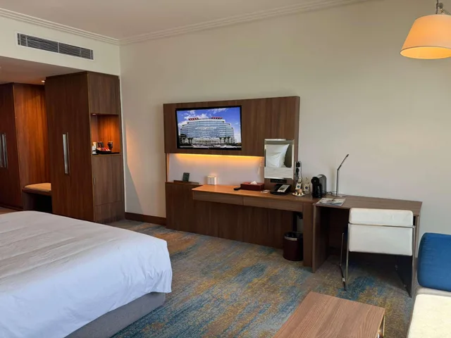 غرفة سوبيريور بسرير مزدوج بإطلالة على البحر، نوفوتيل جازان(Novotel Jazan Hotel) 2/10