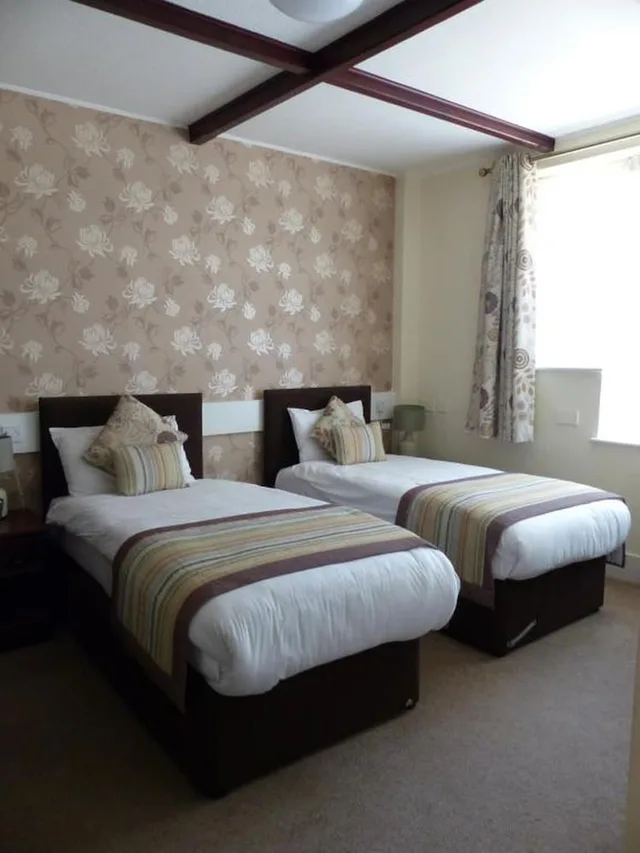 غرفة بسريرين منفصلين، Farnham House Hotel 1/4