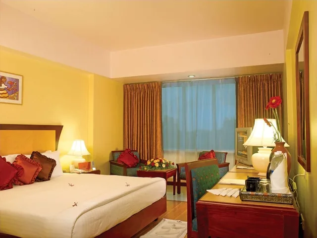 غرفة كلوب بسرير مزدوج، Classic Sarovar Portico 2/3