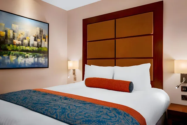غرفة قياسية بسرير كينج، Leonardo Royal Hotel London St Pauls 1/1