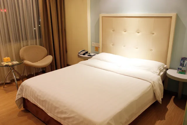 Supreme, Deluxe, King Bed، Green Oasis Hotel 2/7