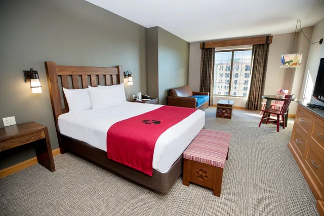 Junior Suite, Studio, Queen Bed, Sofa، Great Wolf Lodge Bloomington 3/4