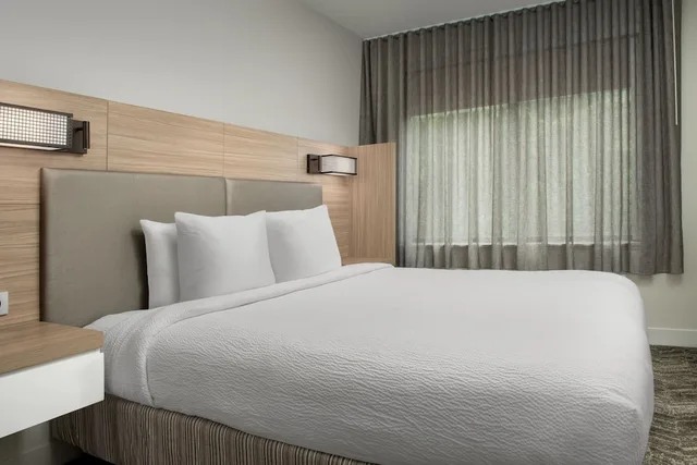 جناح بسرير كينج مع أريكة، Springhill Suites Atlanta Buford Mall of Georgia 5/10