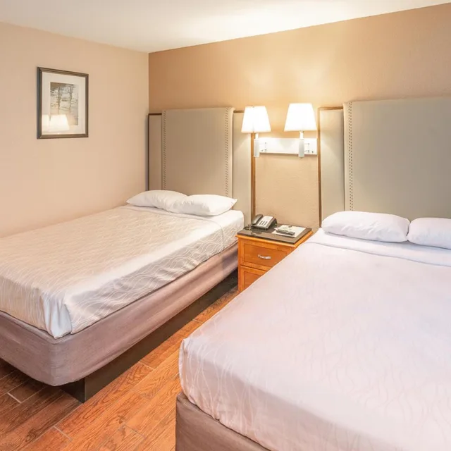 Room, 2 Double Beds, Econo Lodge Inn & Suites Yuma 3/4