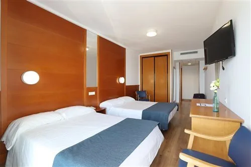 غرفة بسرير مزدوج أو سريرين منفصلين بإطلالة على البحر بشرفة، Poseidon Playa Hotel 3/6
