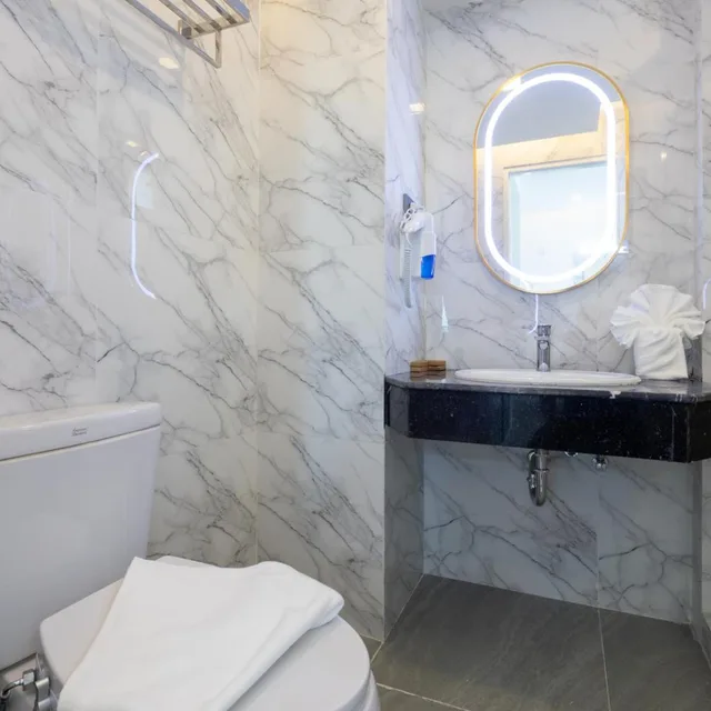 غرفة ديلوكس بسرير مزدوج أو سريرين منفصلين، Airbus Hotel at Phawana Station 6/6