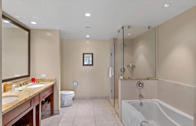 1 Bedroom, Family Suite, Sea View, OUTRIGGER Honua Kai Resort & Spa 2/2