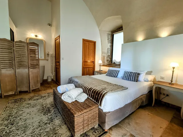 غرفة سوبيريور بسرير مزدوج، Les Chambres De La Renaissance 4/4