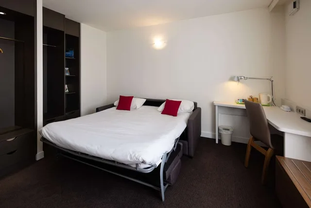Standard, Double Bed, CAMPANILE LIMOGES CENTRE - GARE 10/10