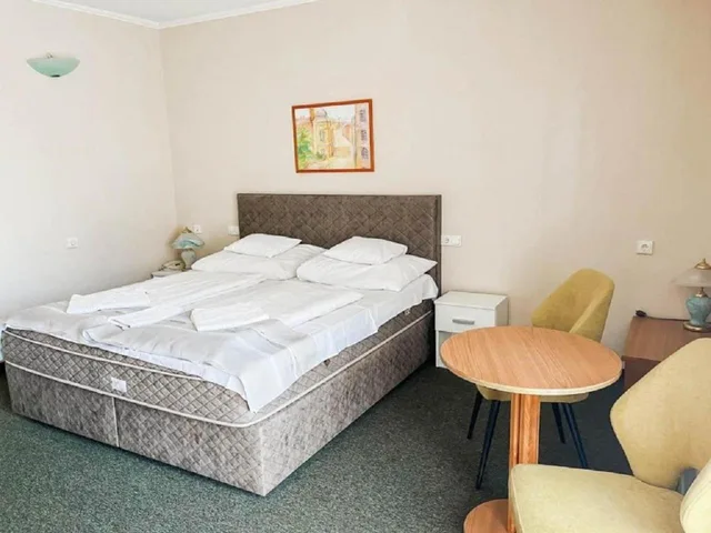 2 Bedrooms, Apartment, Hotel Unicornis 5/10