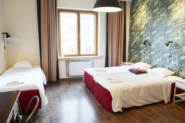 Room, Triple, 3 Beds, Hotel Finn 3/8