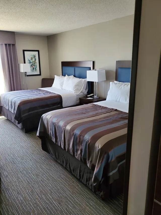 Room, 2 Queen Beds, Wingate By Wyndham Christiansburg 3/10