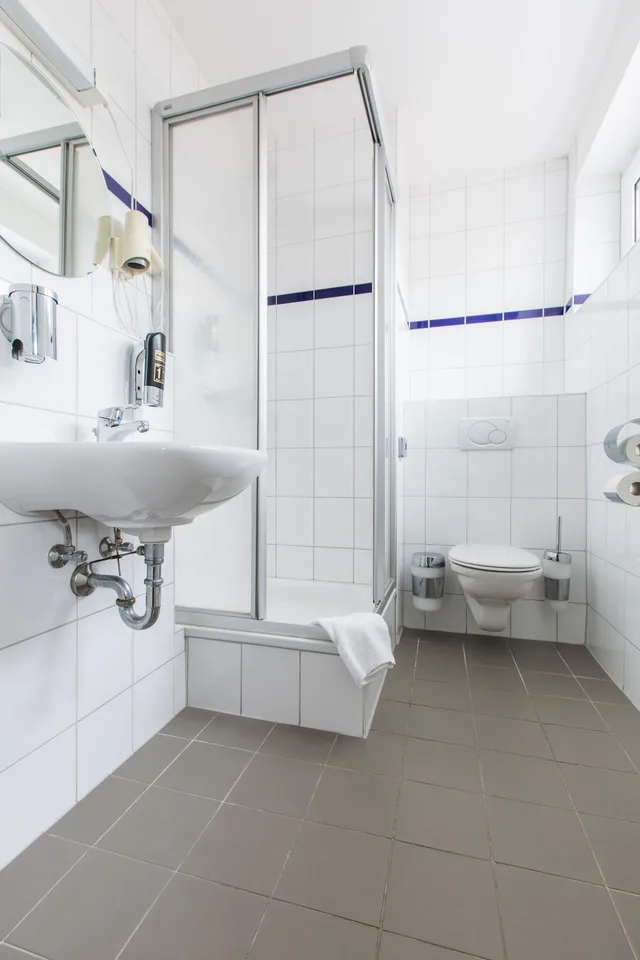 سكن مشترك مختلط بستة أسرّة، a&o Dusseldorf Hauptbahnhof 3/3