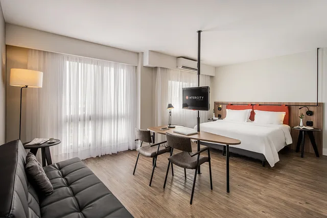Luxury, Single, Intercity Porto Alegre Praia de Belas 3/8