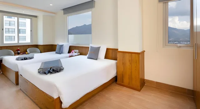 غرفة سوبيريور بسريرين مزدوجين بإطلالة على المدينة، Quang Vinh Hotel 1/2
