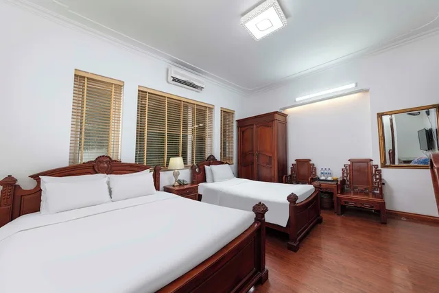 غرفة عائلية ثلاثية، Phoenix Palace 2/3