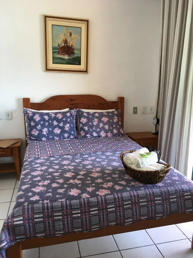 غرفة قياسية بسرير كينج وسرير فردي بإطلالة على البحر بشرفة، Pousada Portal do Sol Ilha Grande 1/4