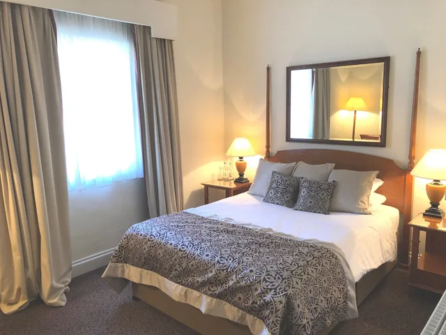 غرفة كلاسيكية بسرير مزدوج، Brandshatch Place Hotel and Spa 1/4