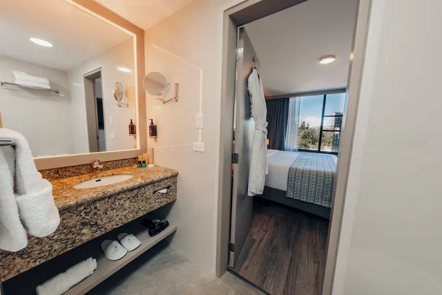 غرفة بزنس بسريرين مزدوجين، La Quinta by Wyndham Quito 7/9