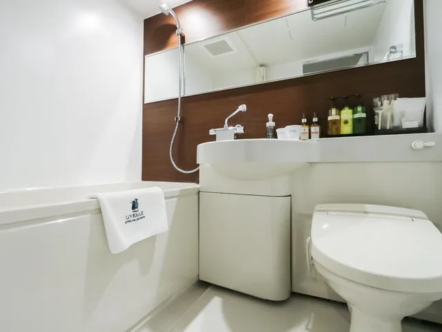 غرفة بسريرين منفصلين، Hotel Livemax Tokyo Shintomicho 4/4