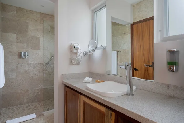 شقة كلاسيكية بسرير كينج مع أريكة، Valhalla Residence by Biwa 3/6