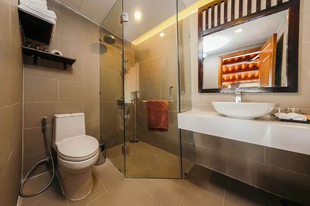 غرفة ديلوكس بسرير كينج بإطلالة على النهر، La An Central Boutique Villa 4/4